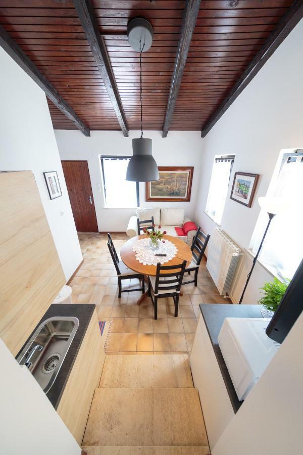 Apartments C52 로비니 외부 사진