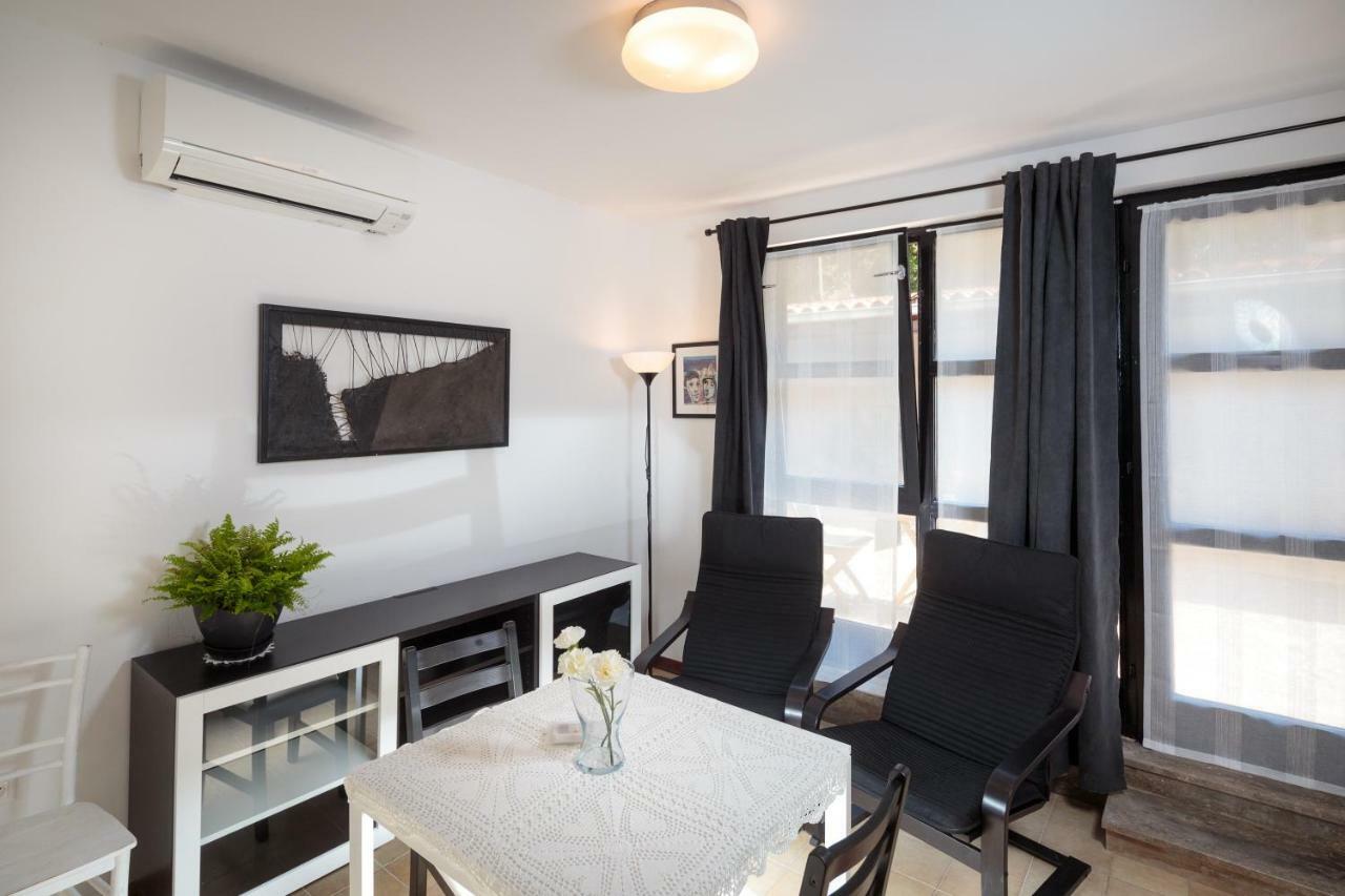Apartments C52 로비니 외부 사진