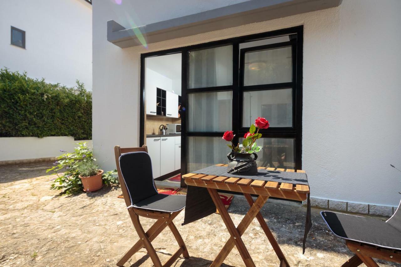 Apartments C52 로비니 외부 사진