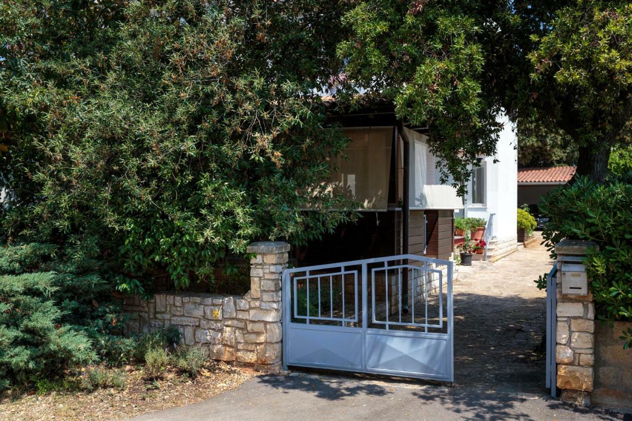 Apartments C52 로비니 외부 사진