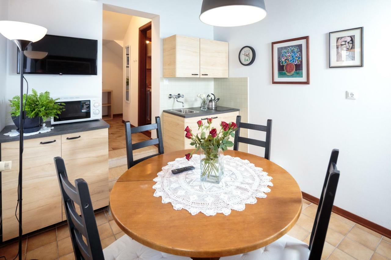 Apartments C52 로비니 외부 사진