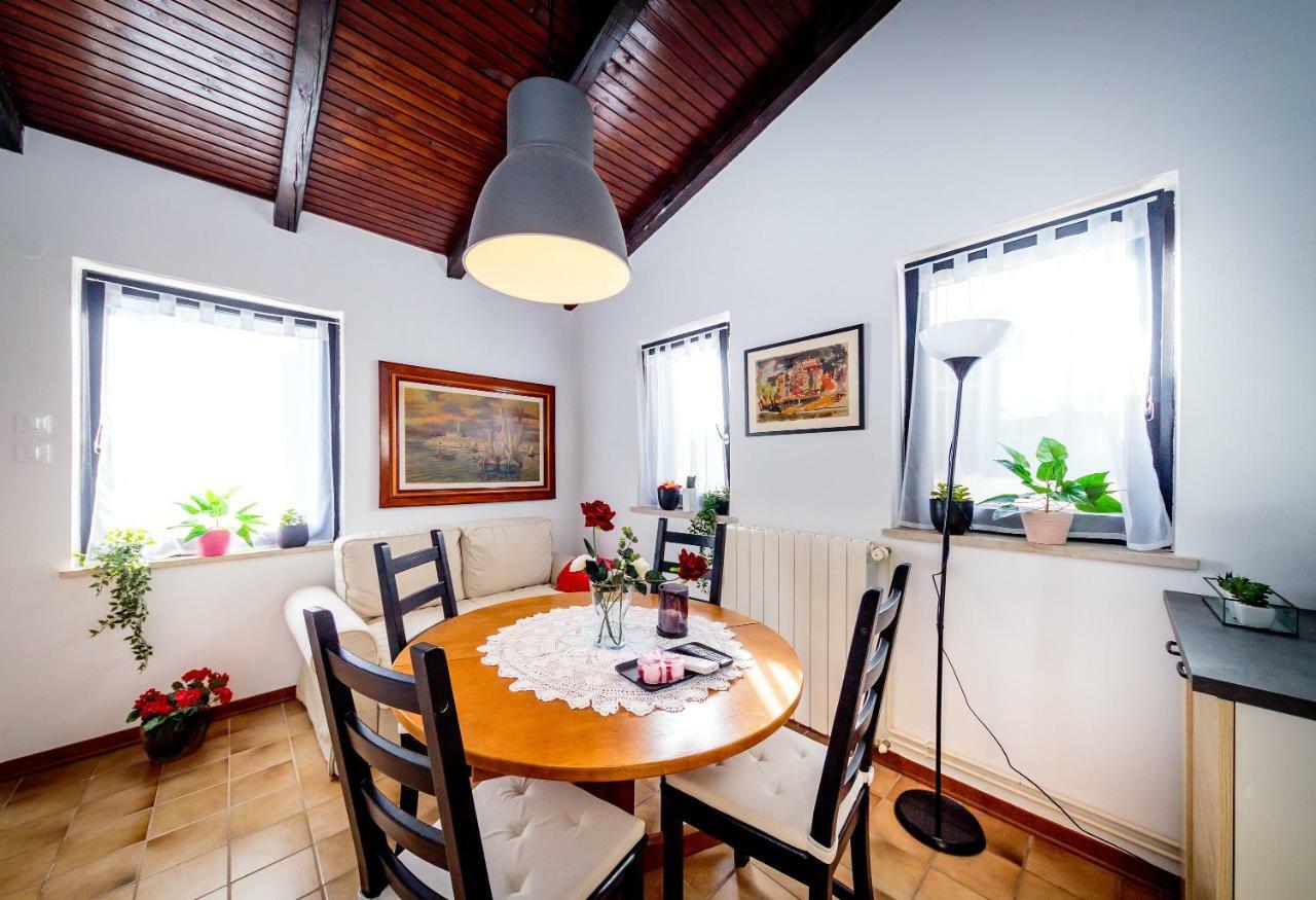 Apartments C52 로비니 외부 사진