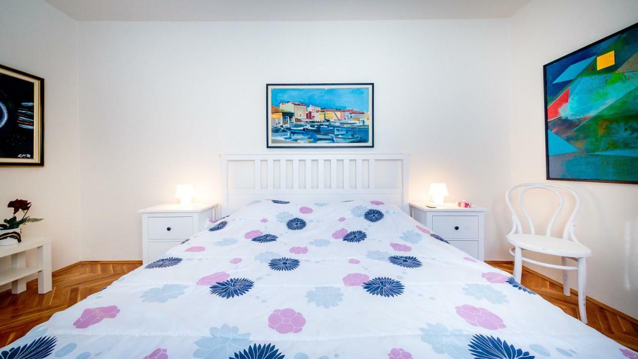 Apartments C52 로비니 외부 사진