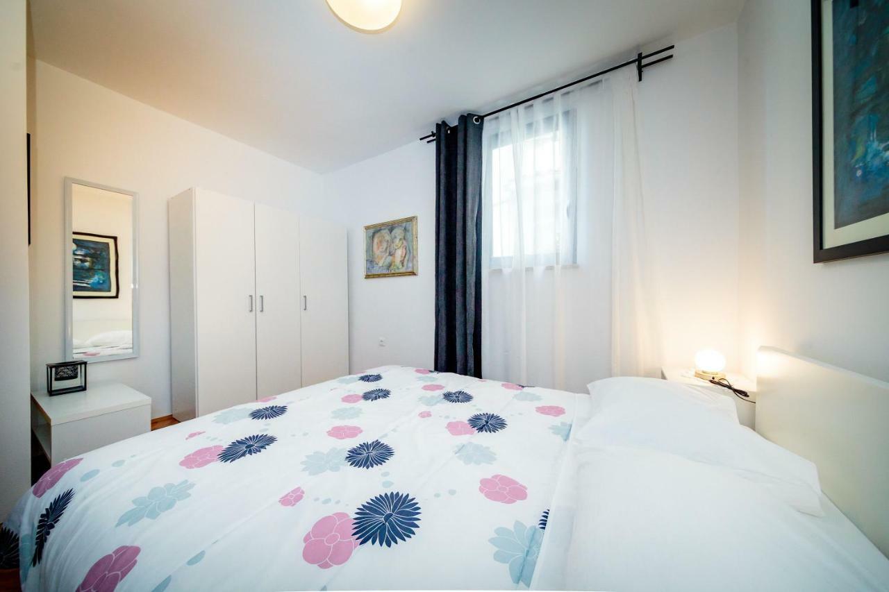 Apartments C52 로비니 외부 사진