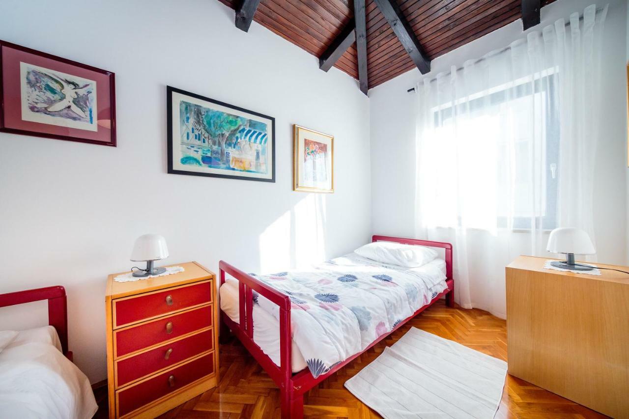 Apartments C52 로비니 외부 사진